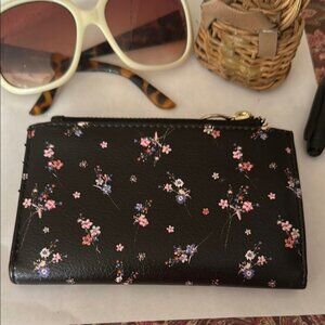 Floral Black Wallet zip snap closure